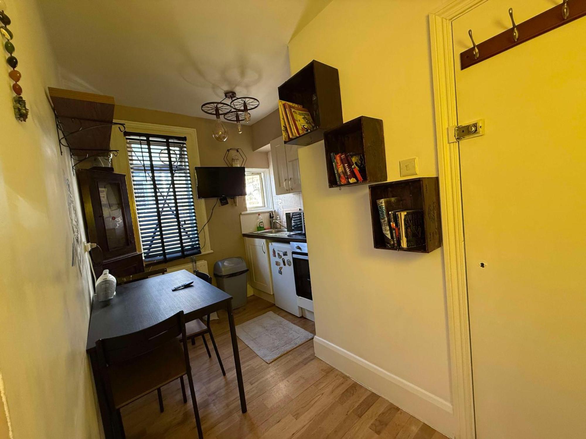 Апартаменты Studio London *