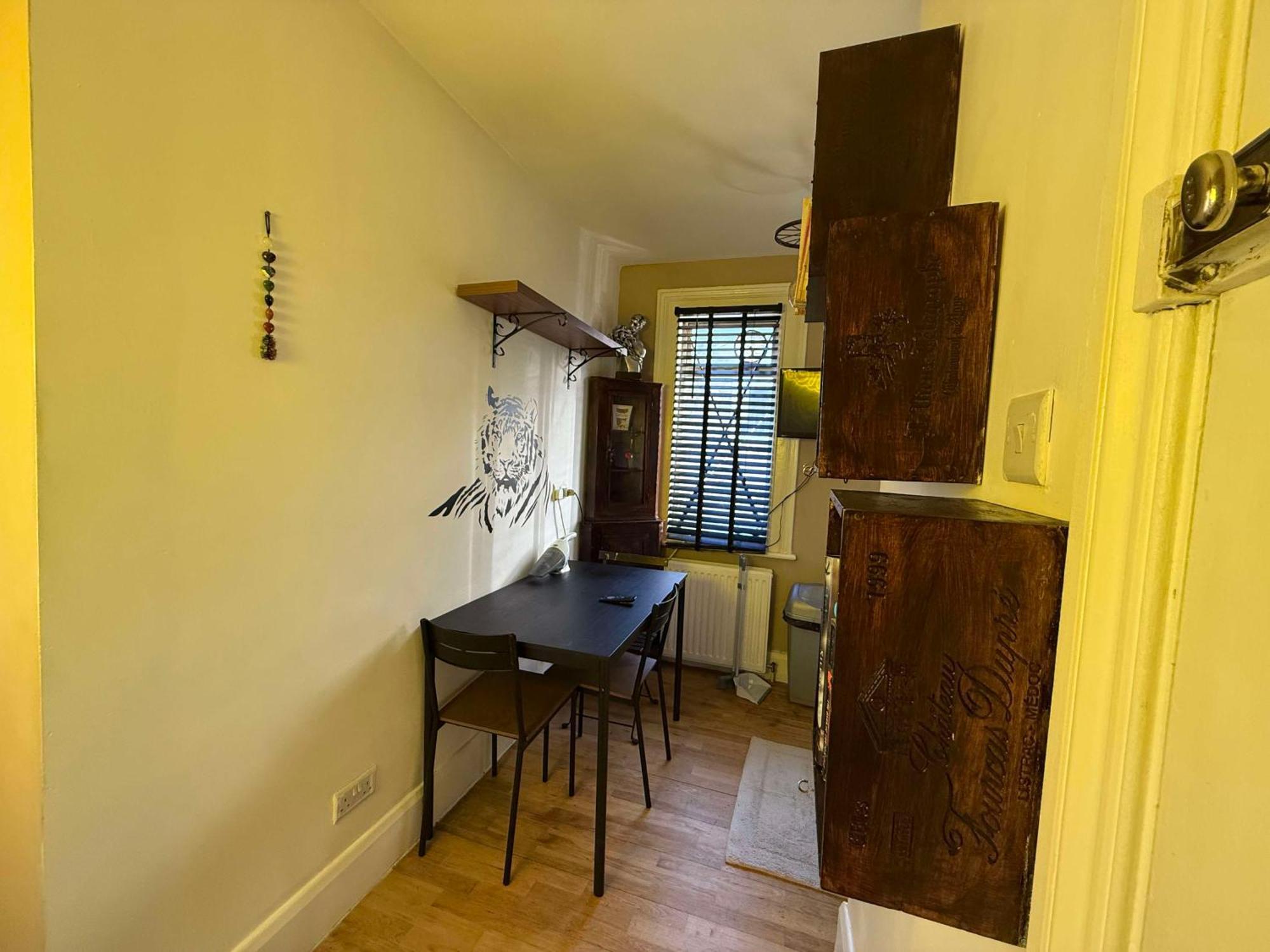 Studio London Лондон