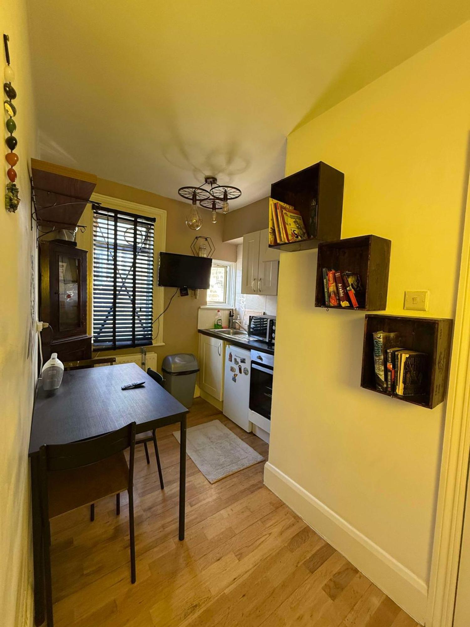 Studio London Апартаменты Лондон